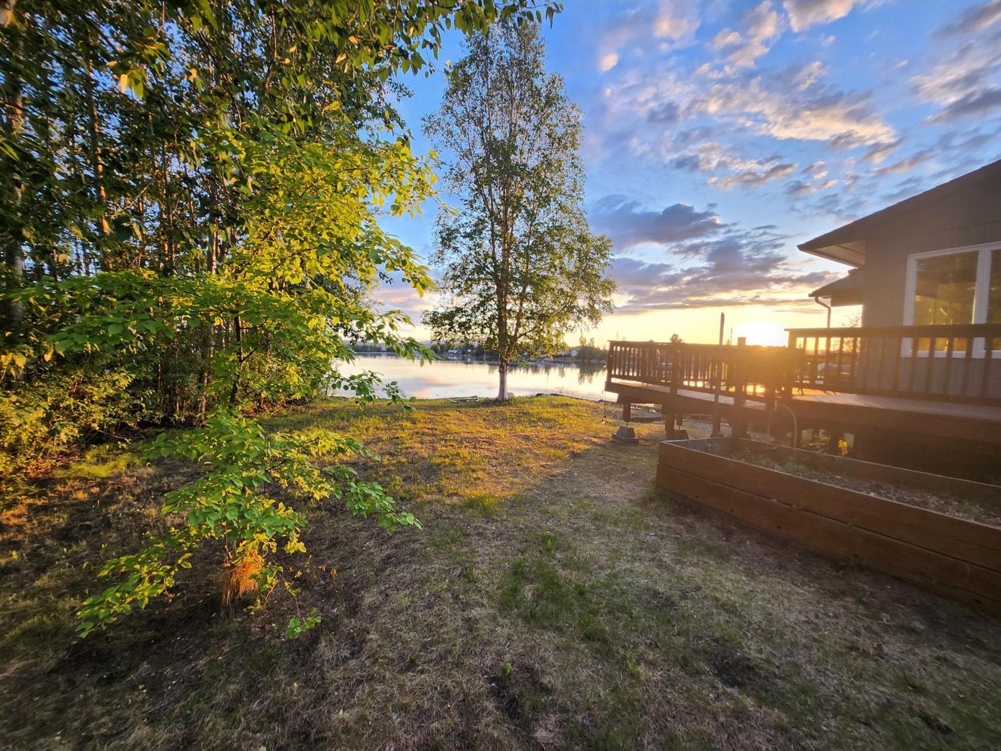 Hidden Lakefront Villa Fairbanks Esterno foto
